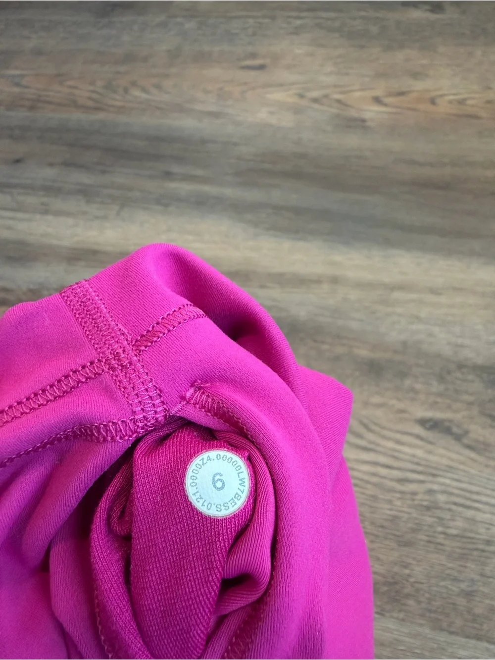 Lululemon Wunder Train High Rise Short 6” Ripened Raspberry Size 6 - Picture 6 of 6